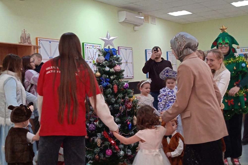 В комнате матери и ребёнка НИУ «БелГУ» прошёл новогодний утренник