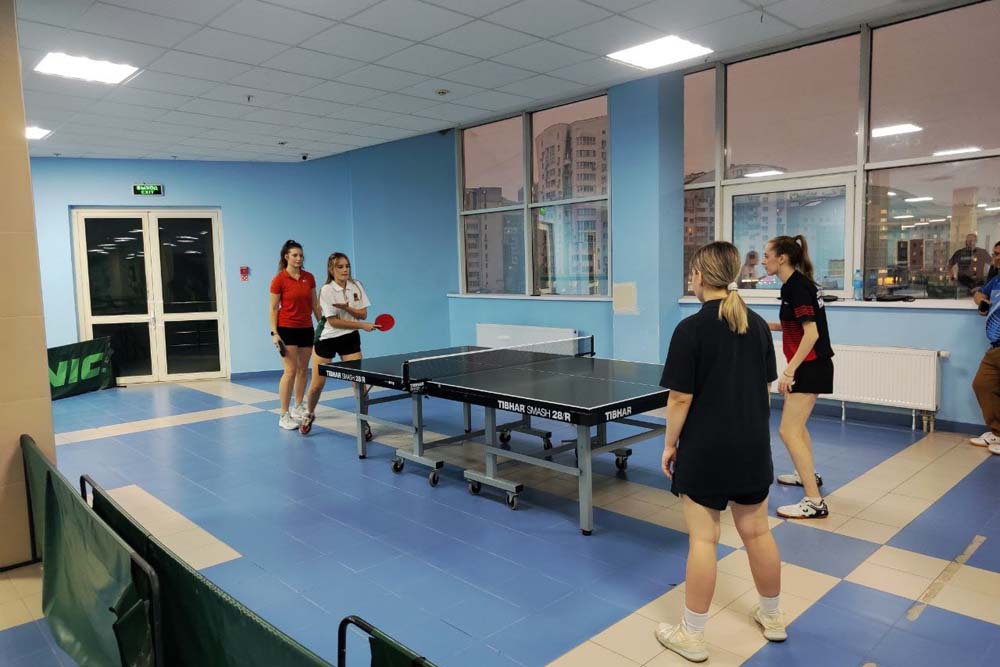 В НИУ «БелГУ» прошёл фестиваль студенческого спорта по настольному теннису среди девушек
