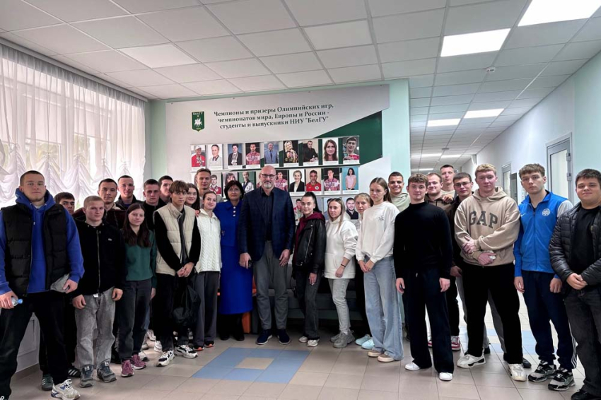 «Университетская среда» в Педпрофшколе НИУ «БелГУ»: от кейсов по этике до форсайта по иностранным языкам События НИУ «БелГУ» «университетская среда» в педпрофшколе ниу «белгу»: от кейсов по этике до форсайта по иностранным языкам
