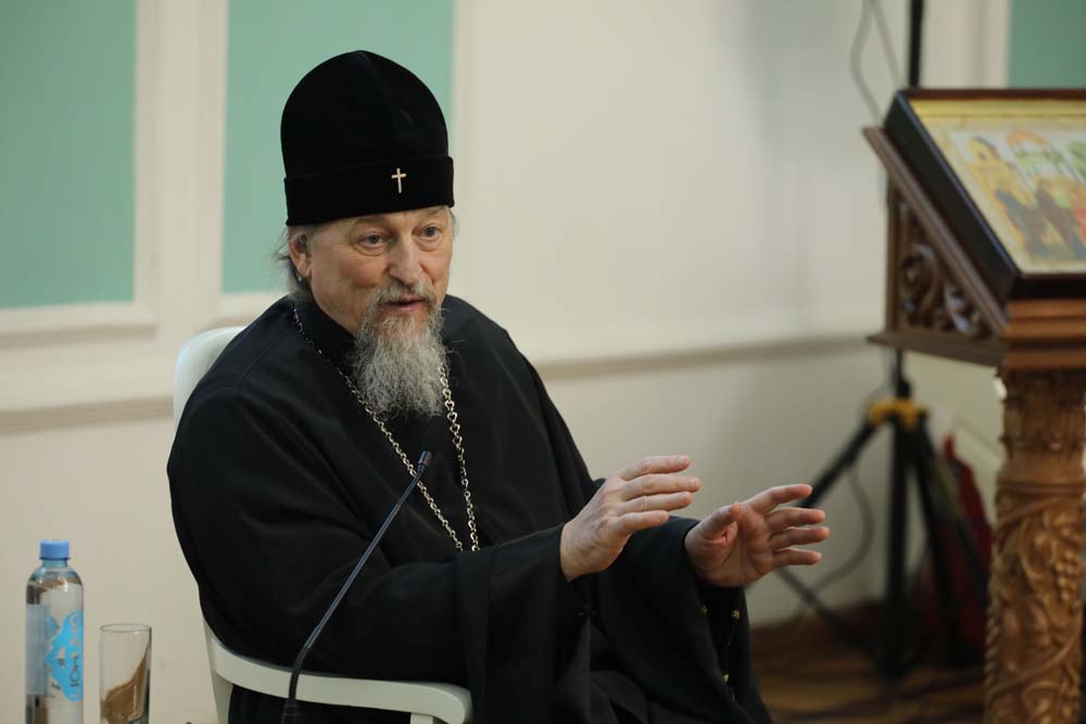 Митрополит Белгородский и Старооскольский Иоанн встретился с представителями студенческой молодёжи НИУ «БелГУ» и вузов города